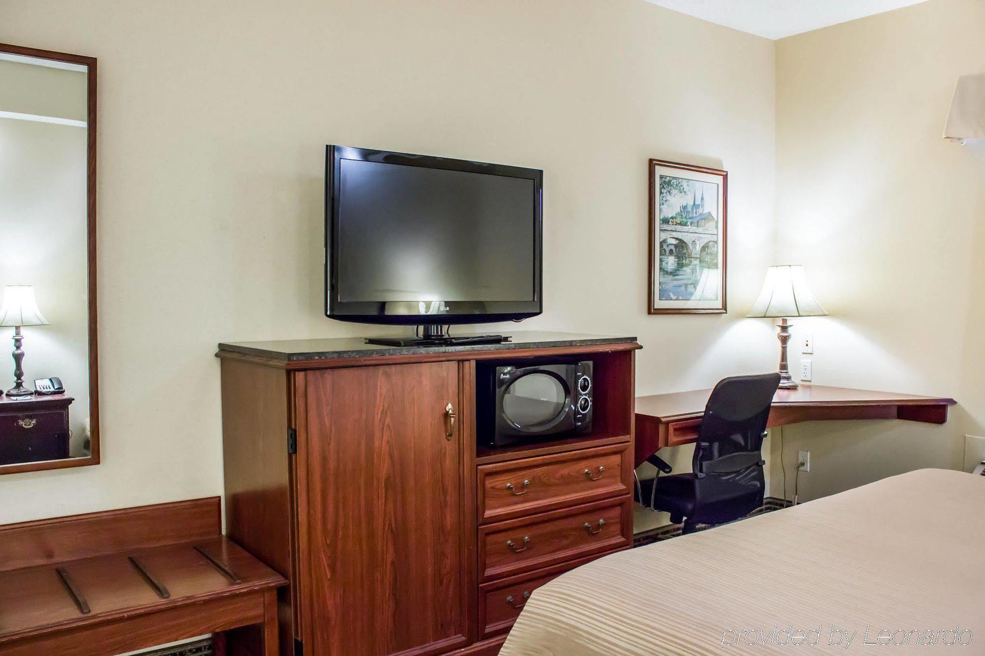 Quality Inn Goldsboro Exterior photo